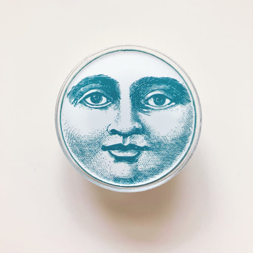 Pin - Moon