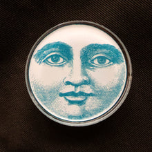 Pin - Moon